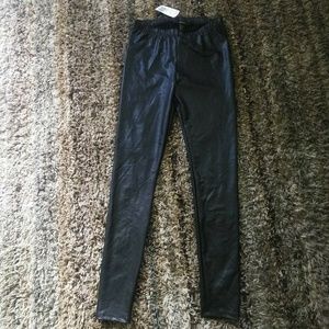 Forever 21 Black leggings